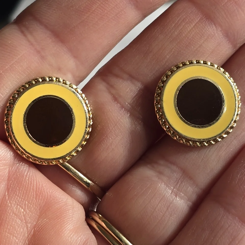 Vintage cuff links yellow brown enamel gold tone round circle formal